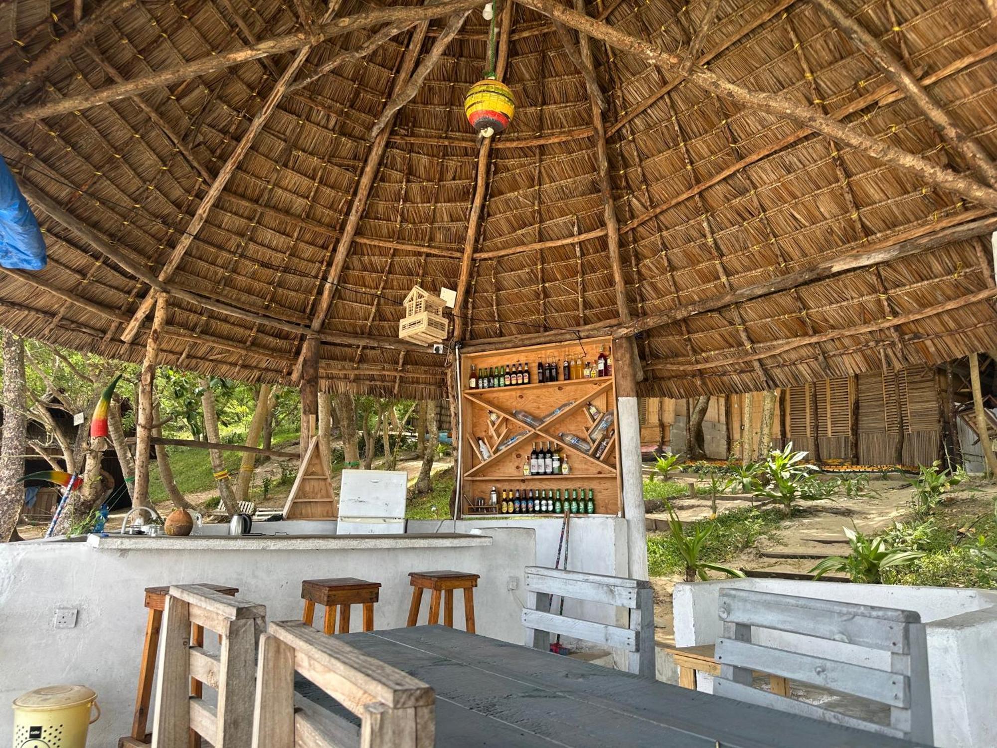 Maweni Beach Bungalows Килиндони Экстерьер фото