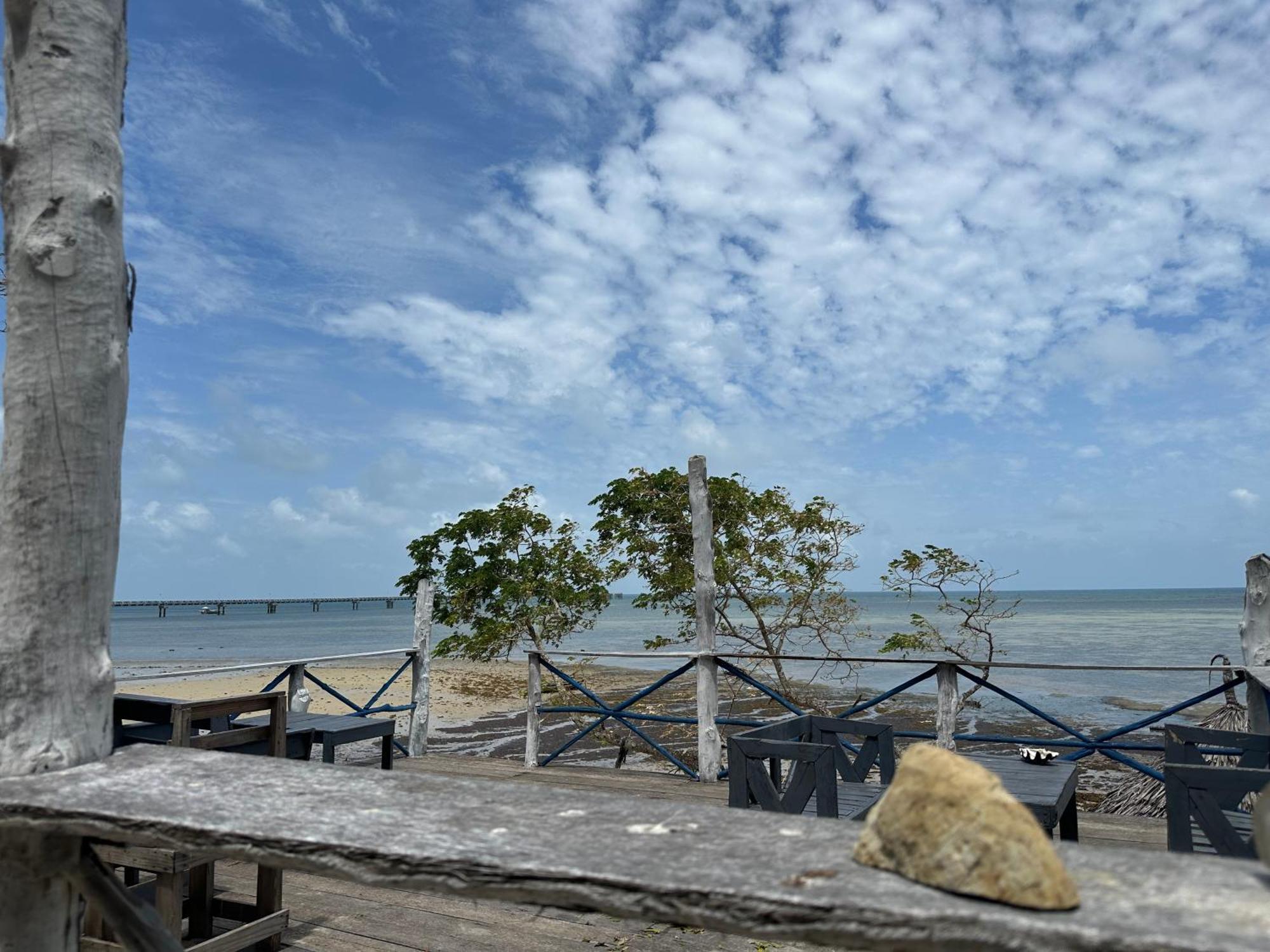 Maweni Beach Bungalows Килиндони Экстерьер фото