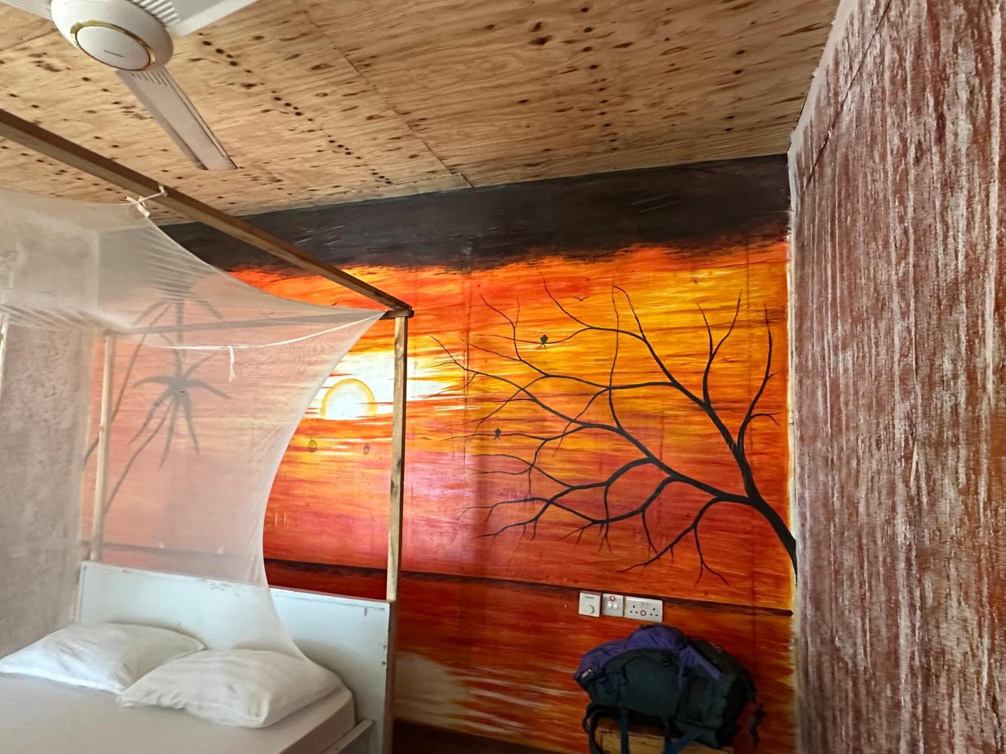 Maweni Beach Bungalows Килиндони Экстерьер фото